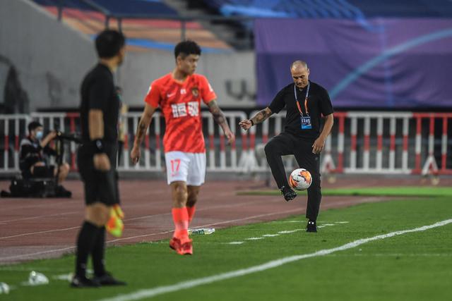 世界杯-劳塔罗92分绝杀 阿根廷2-1逆转英格兰进决赛
